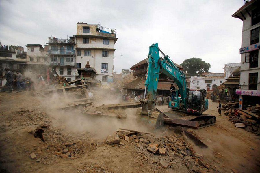 Special Rescue Team Helping Nepal Earthquake survivors