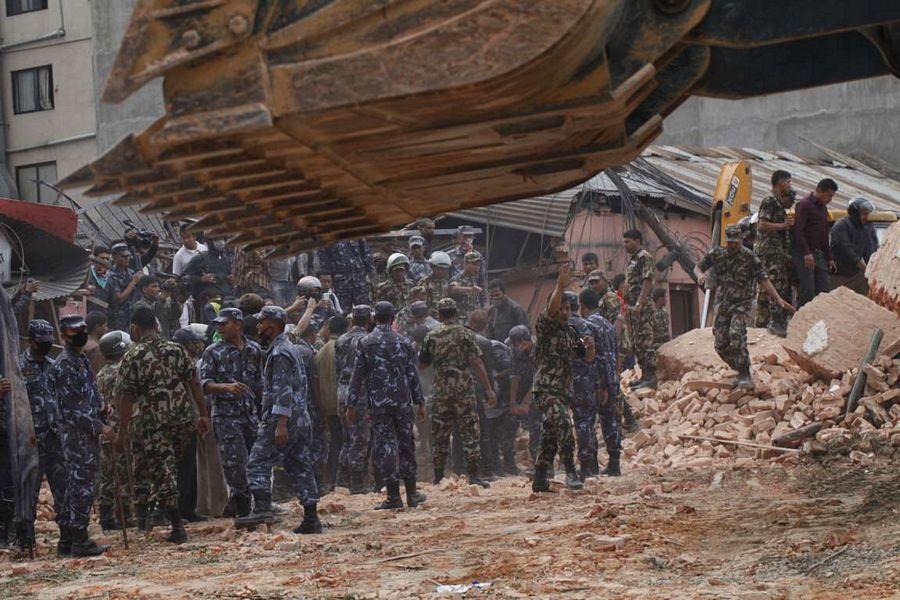 Special Rescue Team Helping Nepal Earthquake survivors