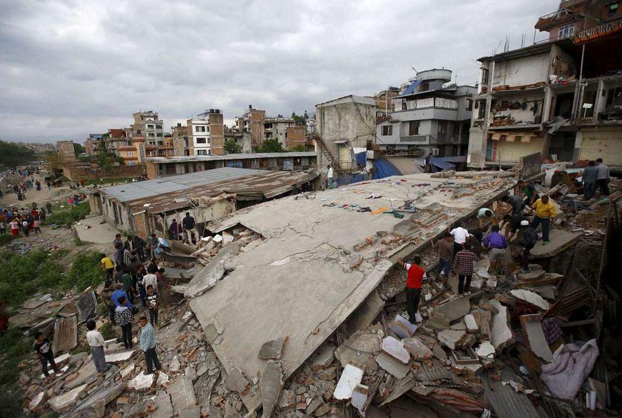 Special Rescue Team Helping Nepal Earthquake survivors