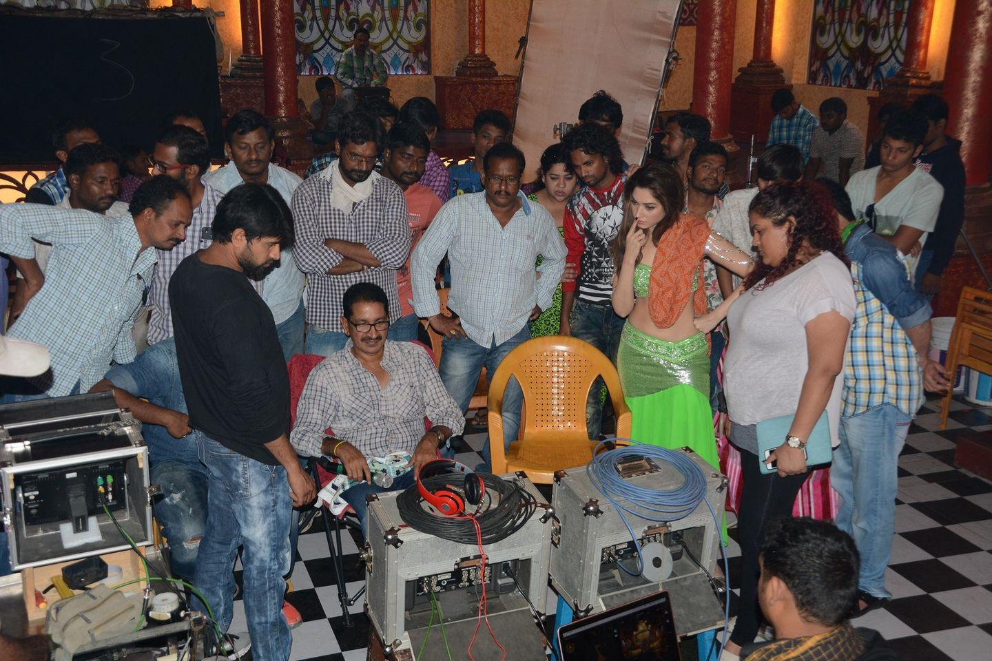 Speedunnodu Movie Working Stills