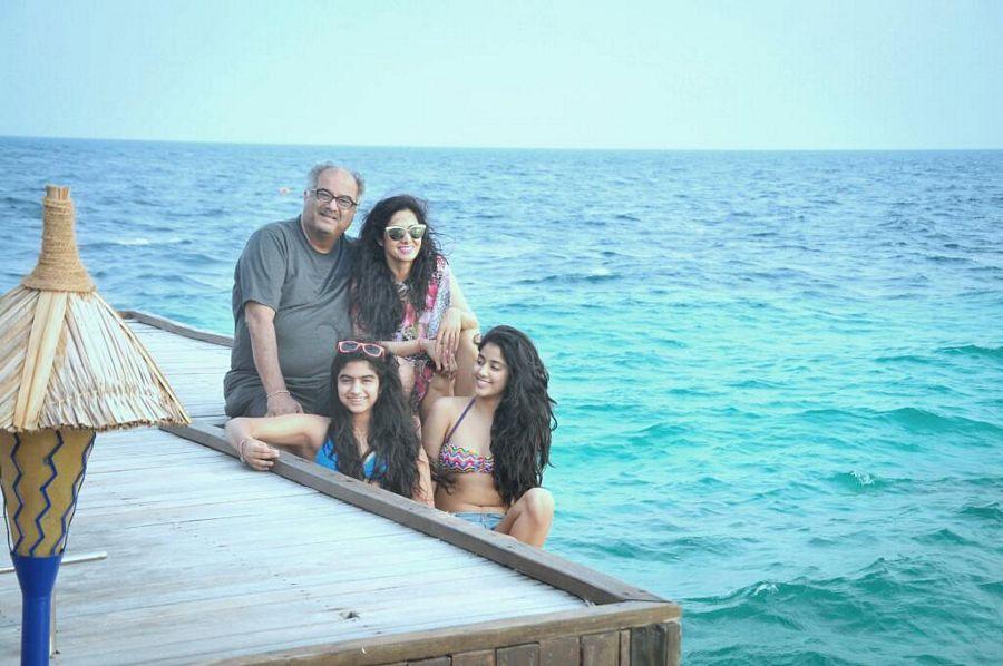 Sridevi’s Daughter Jhanvi Kapoor's PICS goes viral on social media