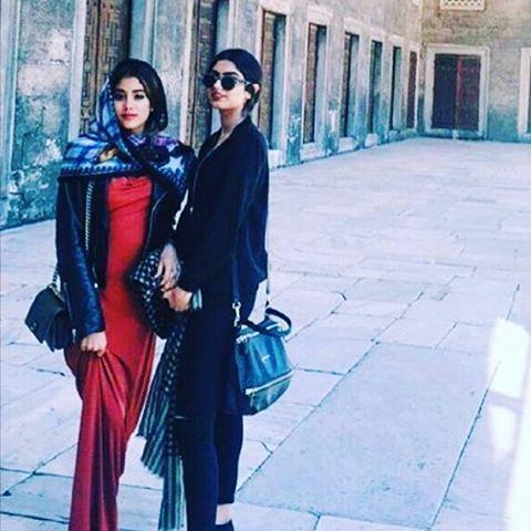 Sridevi’s Daughter Jhanvi Kapoor's PICS goes viral on social media