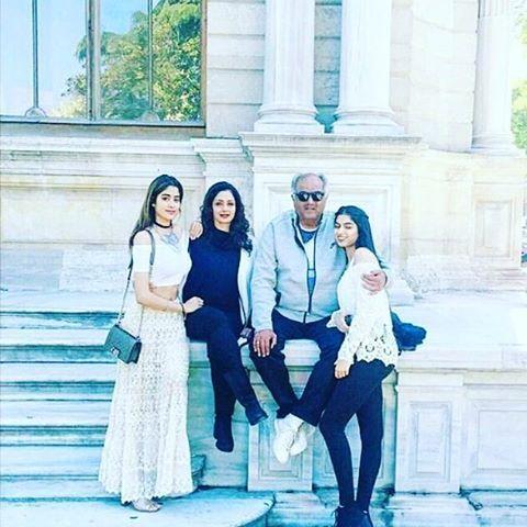 Sridevi’s Daughter Jhanvi Kapoor's PICS goes viral on social media