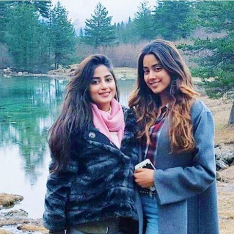 Sridevi’s Daughter Jhanvi Kapoor's PICS goes viral on social media