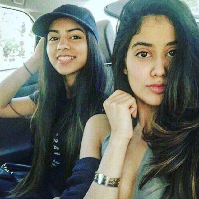 Sridevi’s Daughter Jhanvi Kapoor's PICS goes viral on social media