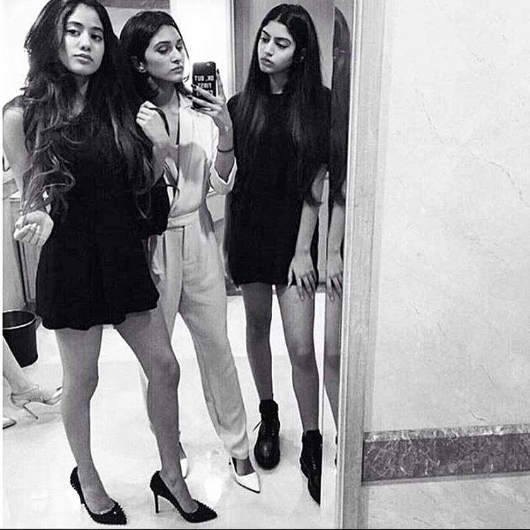 Sridevi’s Daughter Jhanvi Kapoor's PICS goes viral on social media