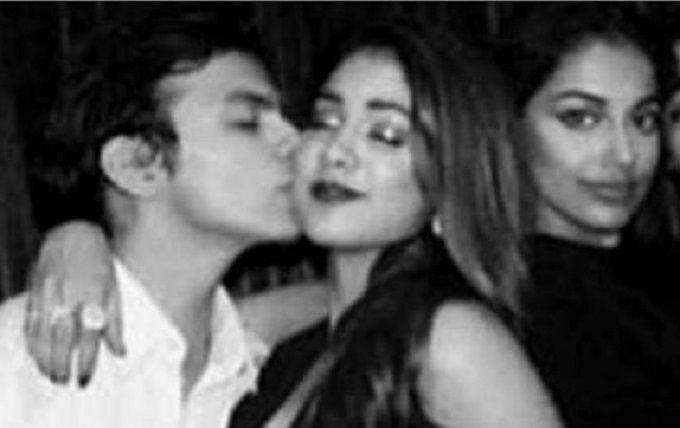 Sridevi’s Daughter Jhanvi Kapoor's PICS goes viral on social media