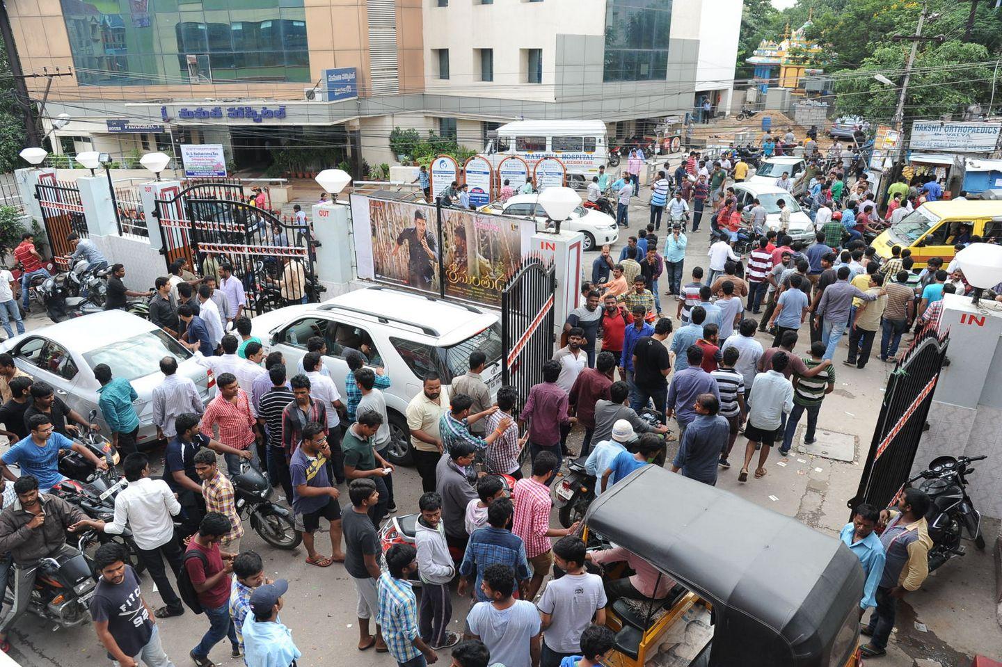 Srimanthudu Hungama in Kukatpally