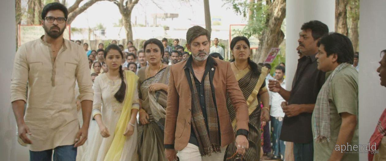 Srimanthudu Movie New Pics