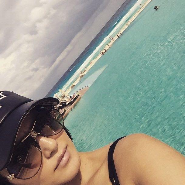 Sunny Leone enjoying Holiday Trip Photos