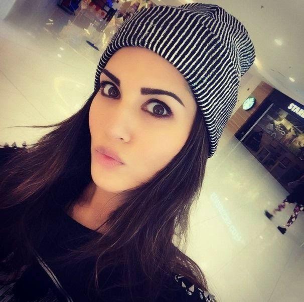 Sunny Leone enjoying Holiday Trip Photos