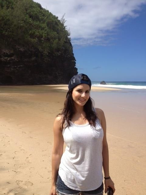 Sunny Leone Rare Unseen Pictures