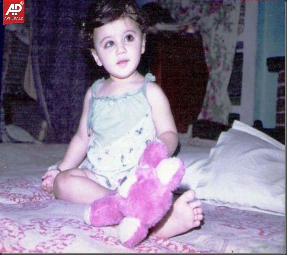 Taapsee Panu Chaildhood Unseen Pics