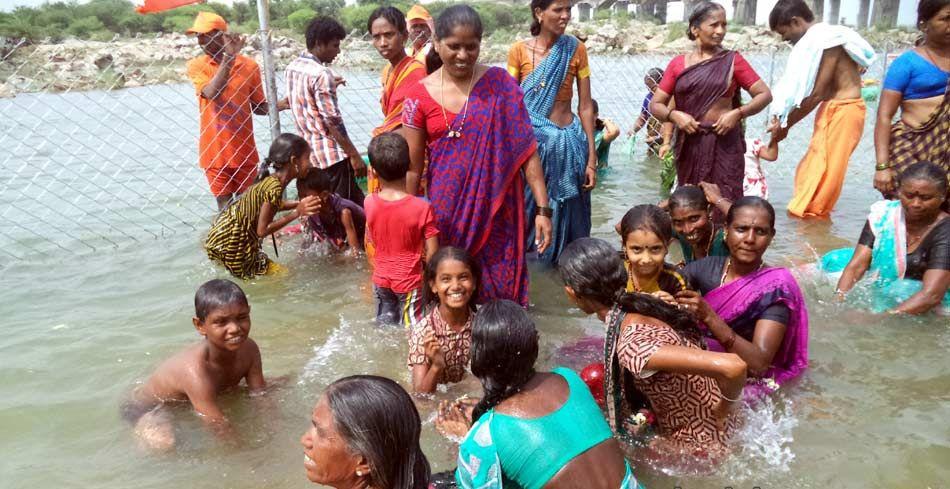 Telangana Pushkaralu 2nd day Photos