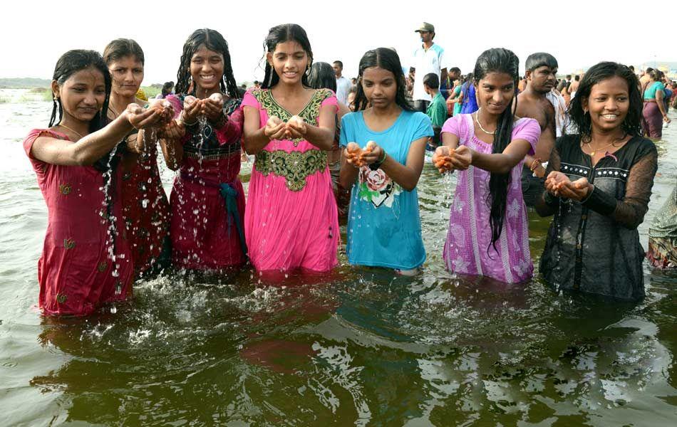 Telangana Pushkaralu 3rd day Photos