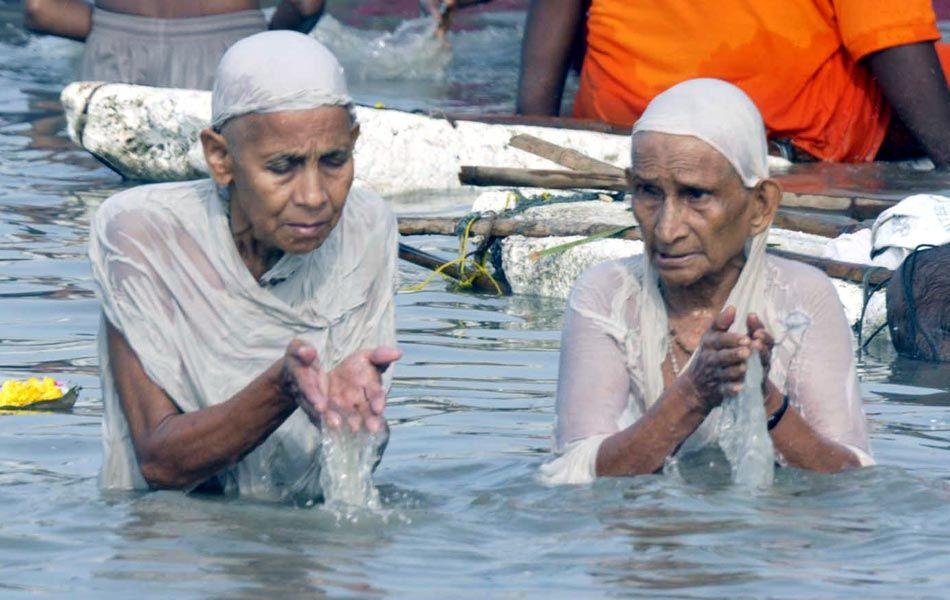 Telangana Pushkaralu 3rd day Photos