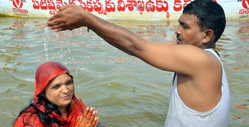 Telangana Pushkaralu 4th day Photos