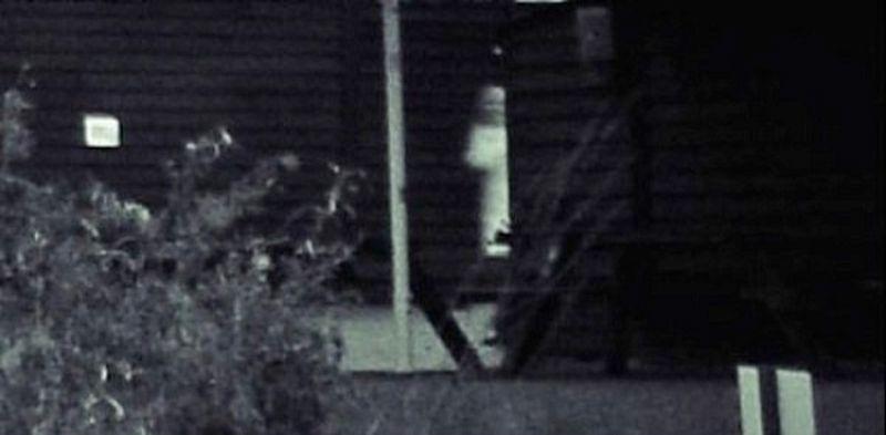 Terrifying Ghost Stills Captured on Cameras