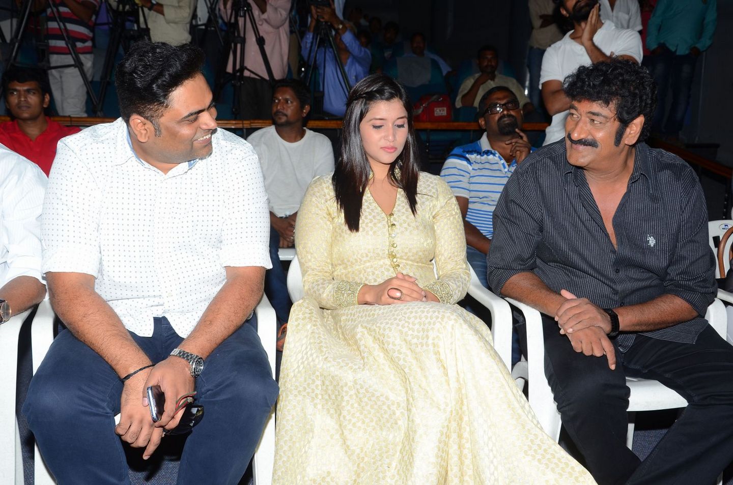 Thikka First Look Launch Photos