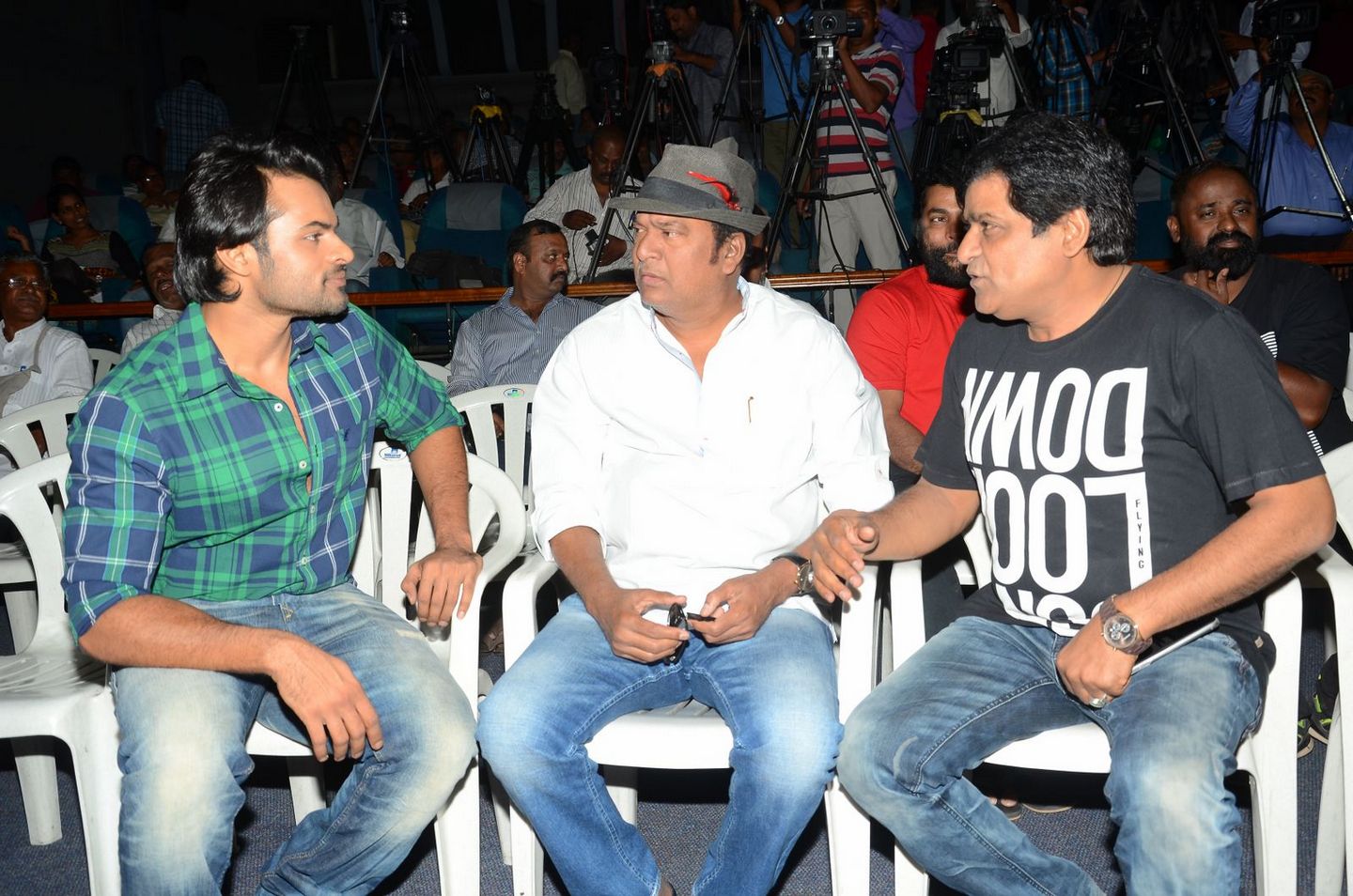 Thikka First Look Launch Photos