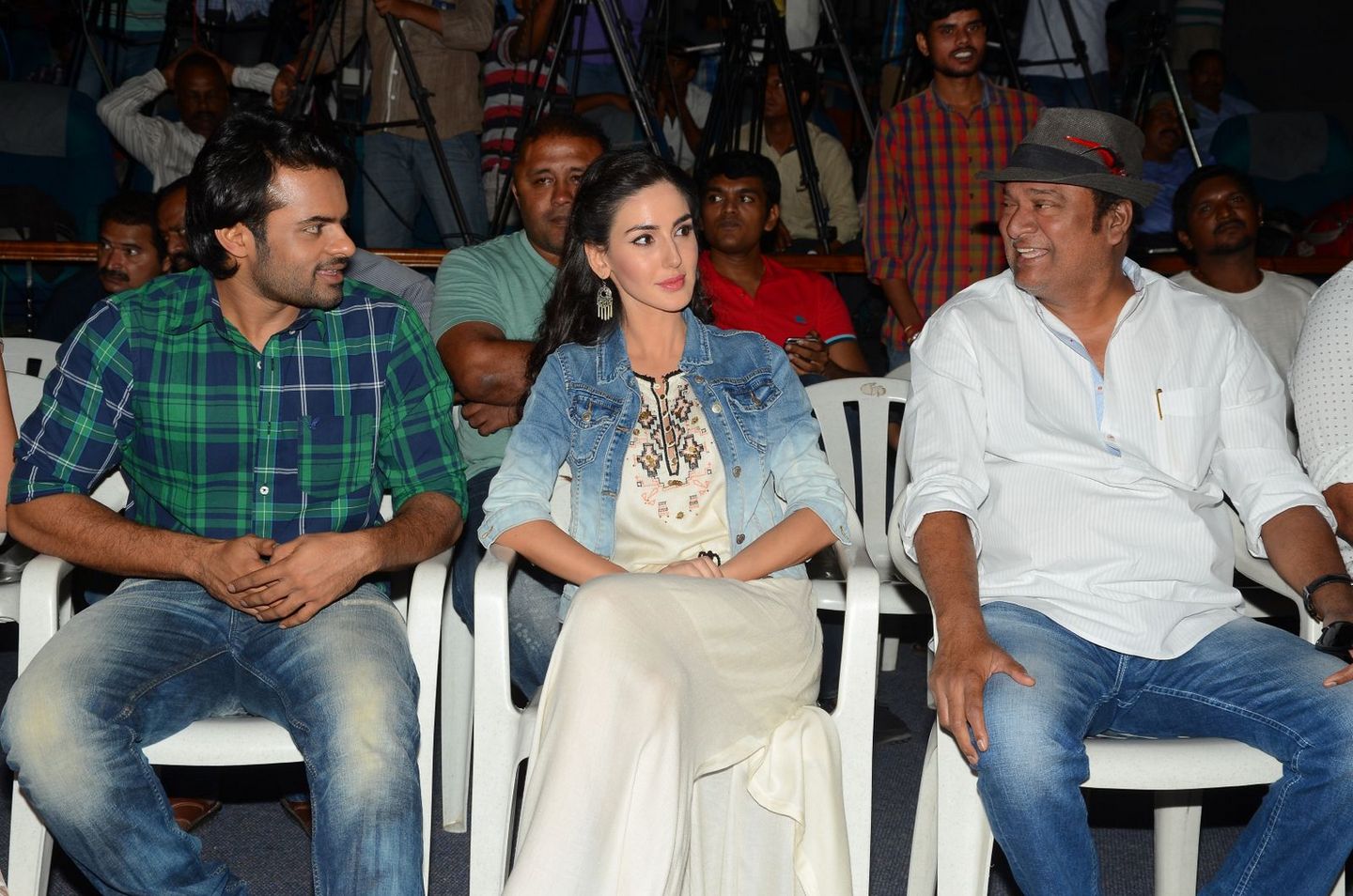 Thikka First Look Launch Photos