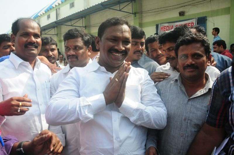 TRS Leaders Celebrates Warangal By Poll Victory Photos