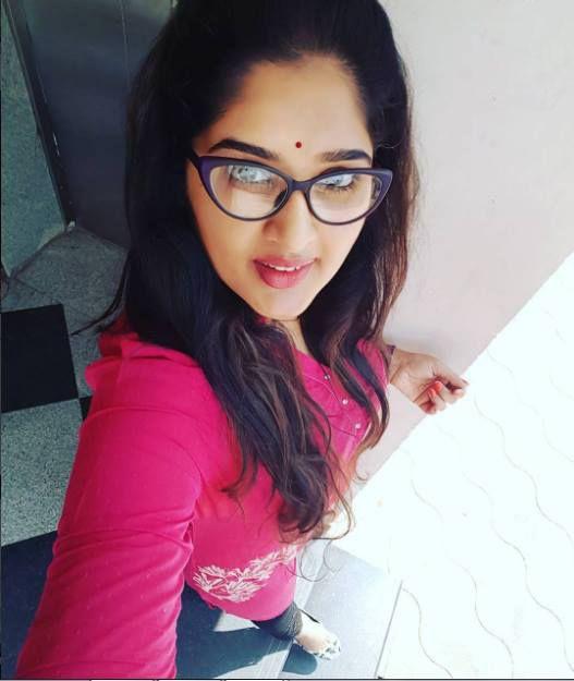 Side Actress Priya Spicy Photo Stills