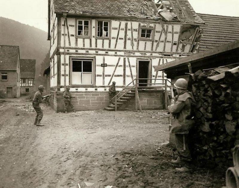 Unbelievable Rare Photos from World War Two