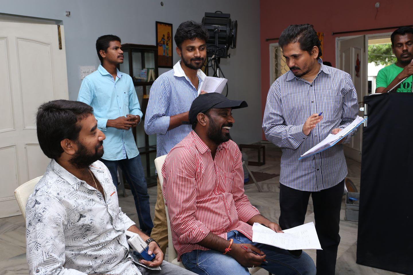 Undha Ledha Movie Working Stills