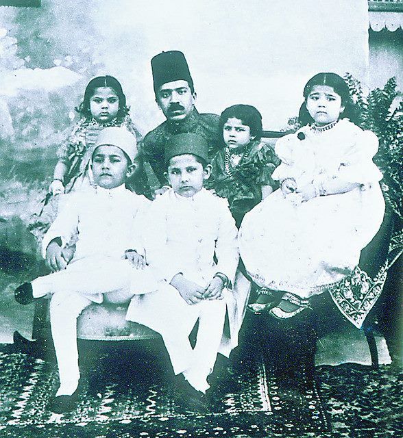 Unseen 1940s Nizams Photos