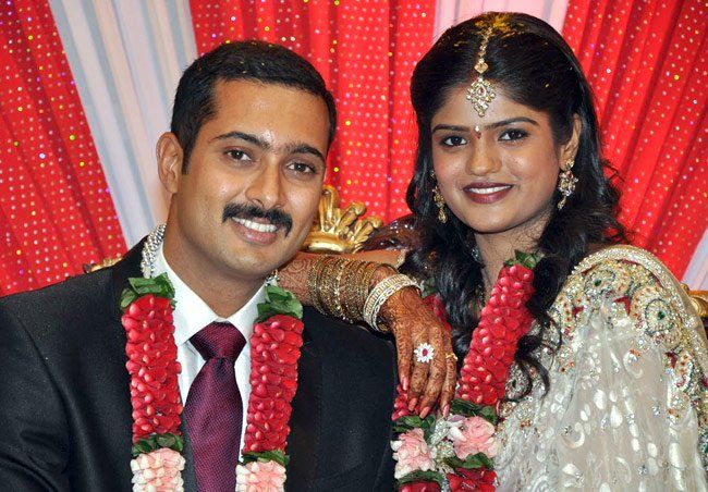 Unseen Photos Of Tollywood Actors With Their Wives