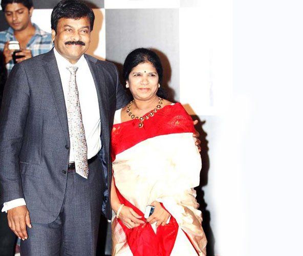 Unseen Photos Of Tollywood Actors With Their Wives