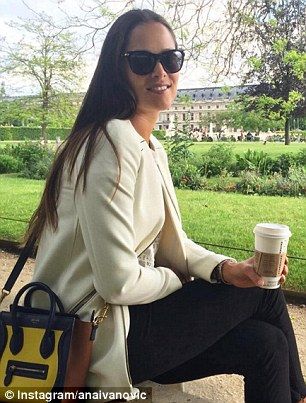Unseened Wives and girlfriends gearing cheer summer Photos