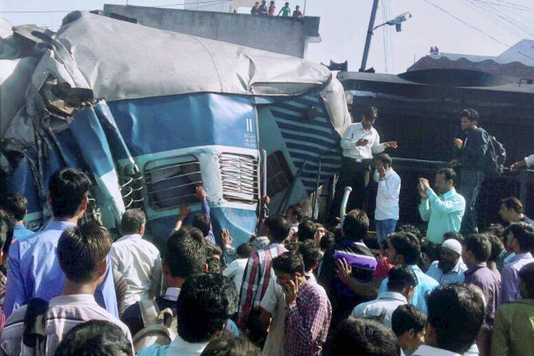 UP Train Accident Photos