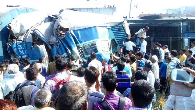 UP Train Accident Photos