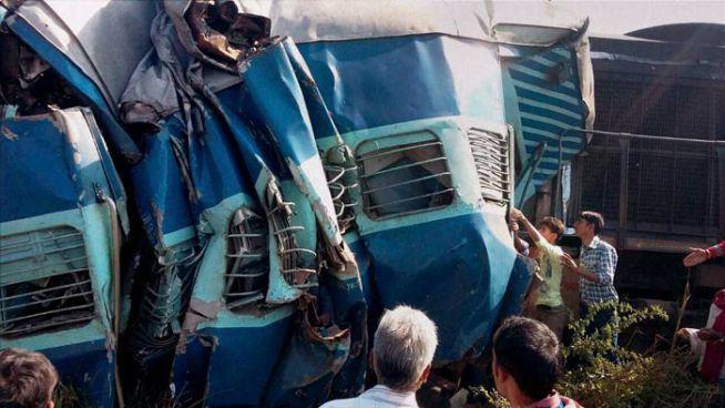 UP Train Accident Photos