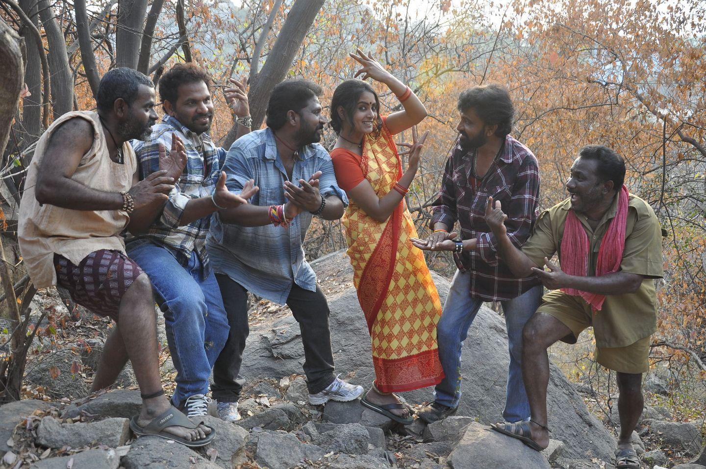 Vetakodavallu Movie Stills