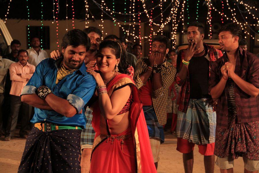 Yaanai Mel Kuthirai Savaari Movie Images
