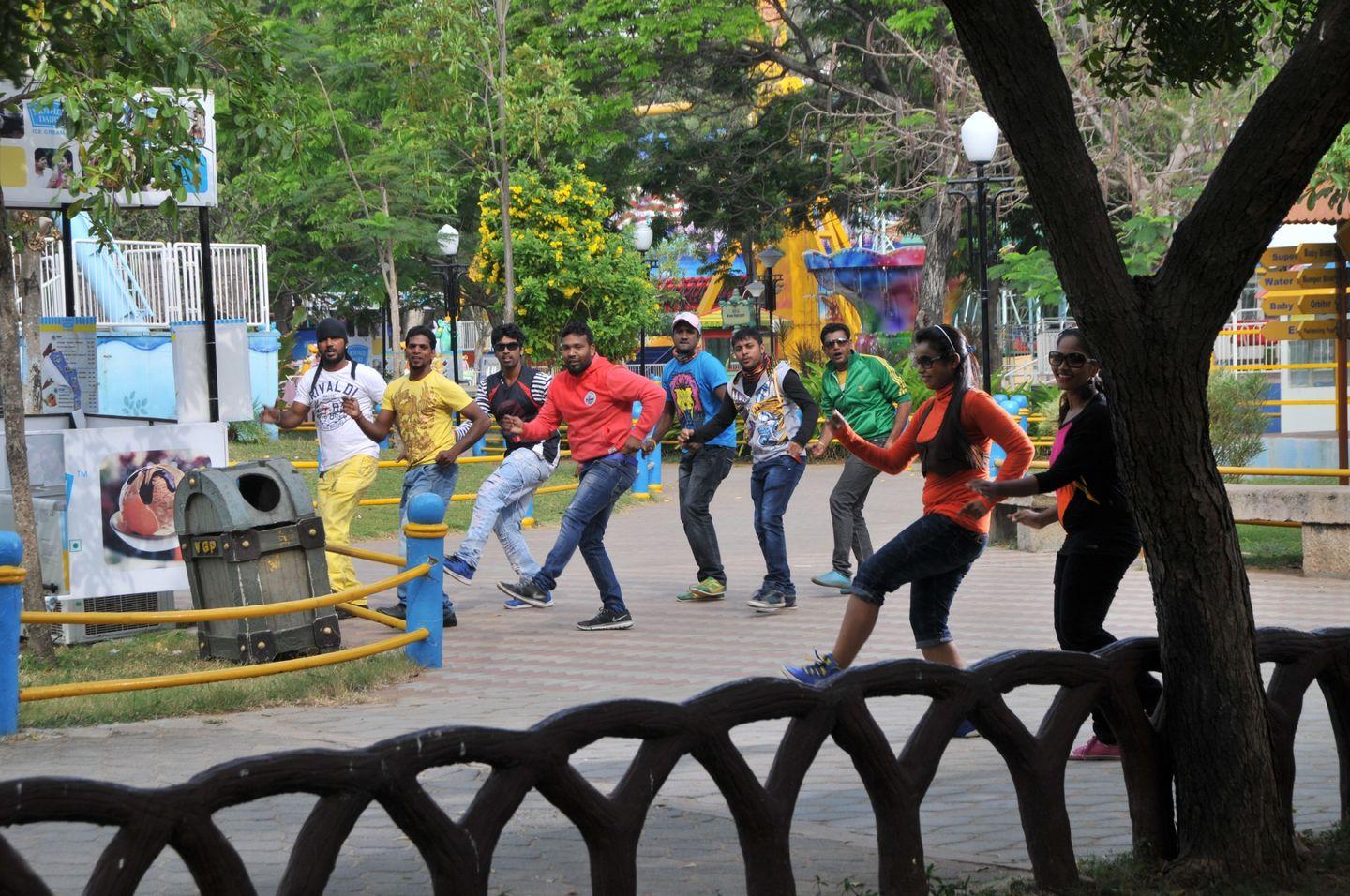 Yaanai Mel Kuthirai Savaari Movie Stills