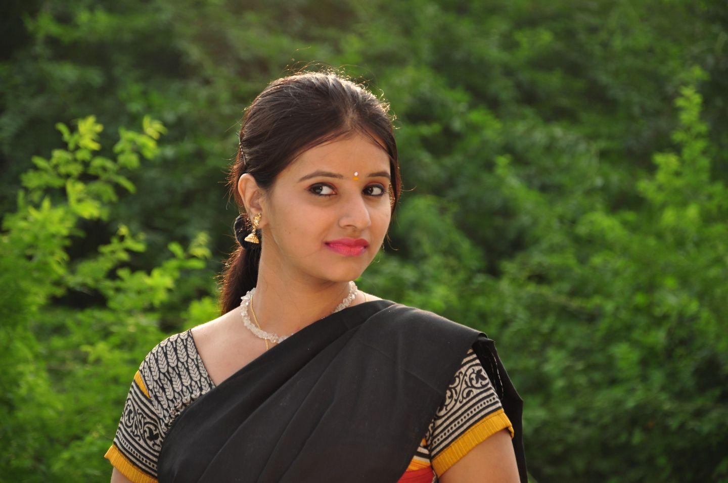 Yaanai Mel Kuthirai Savaari Movie Stills