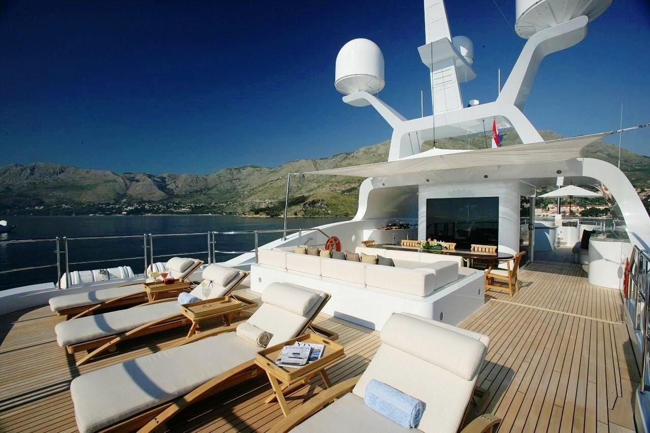 You Won’t Believe Some People Can Afford To Travel In Luxury Like This!