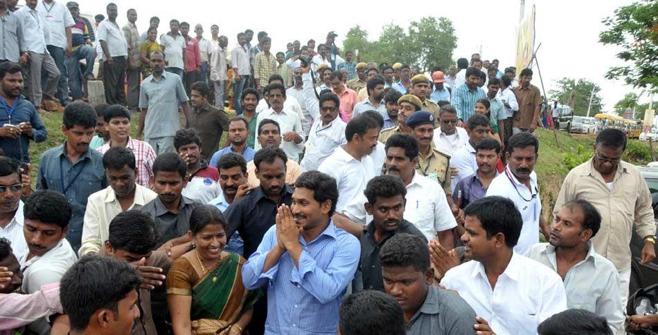 Ys Jagan at Godavari Maha Pushkaram Photos