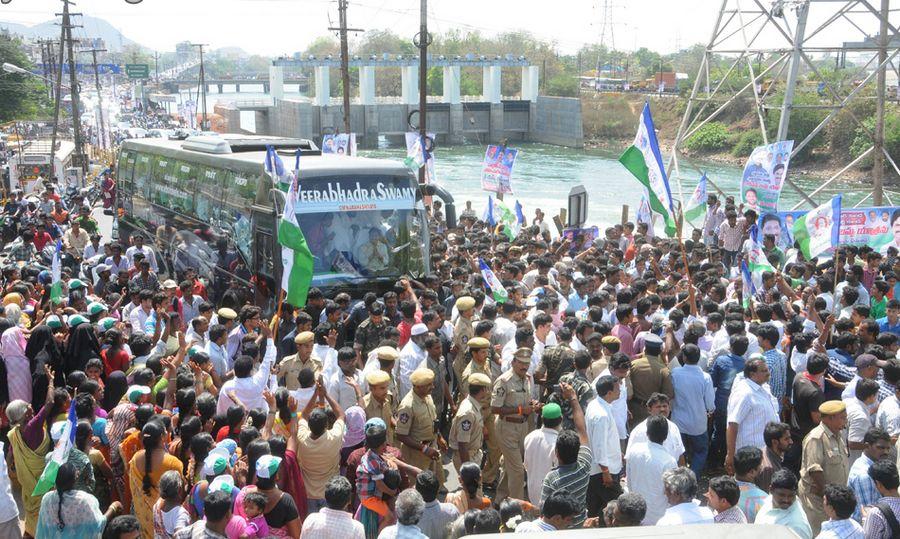 YS Jagan Bus Yatra Photos