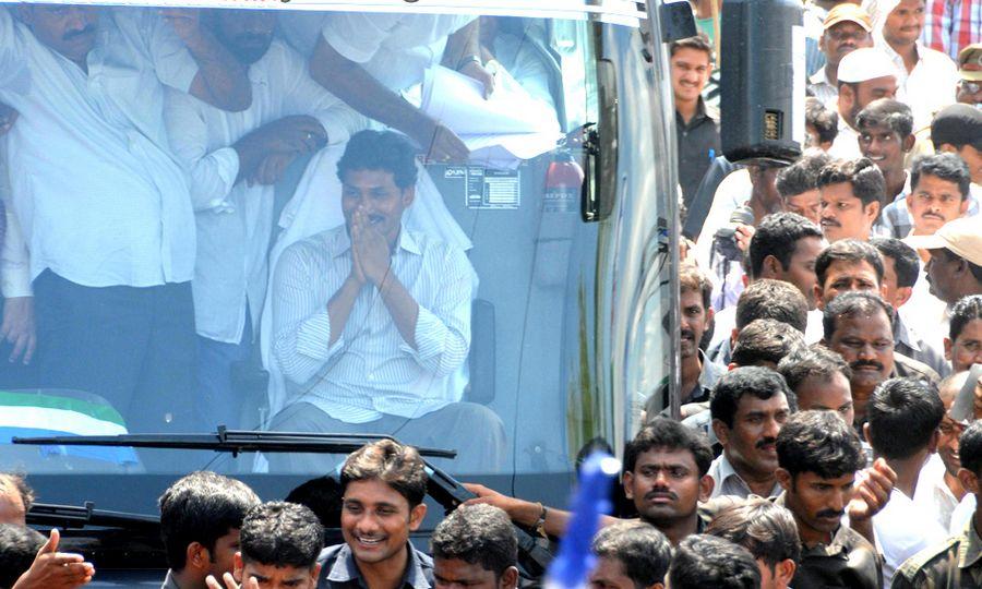 YS Jagan Bus Yatra Photos