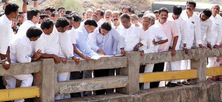 YS Jagan Bus Yatra Photos