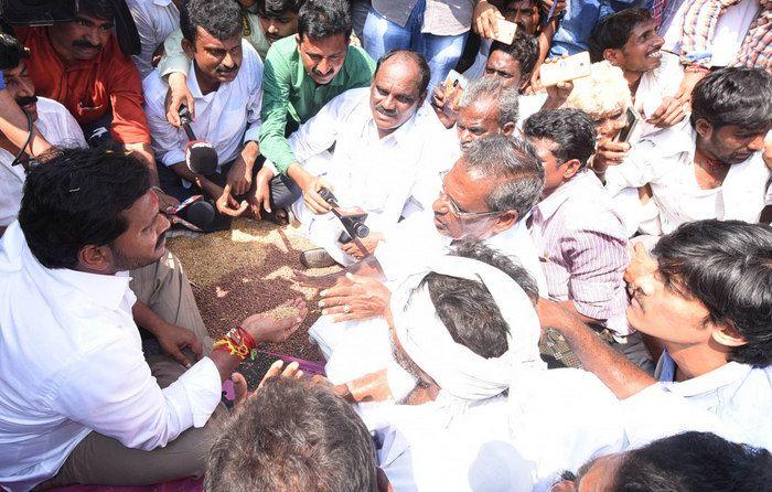 YS Jagan Praja Sankalpa Yatra Photos