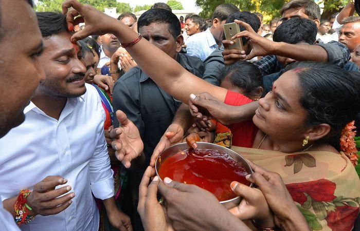 YS Jagan Praja Sankalpa Yatra Photos