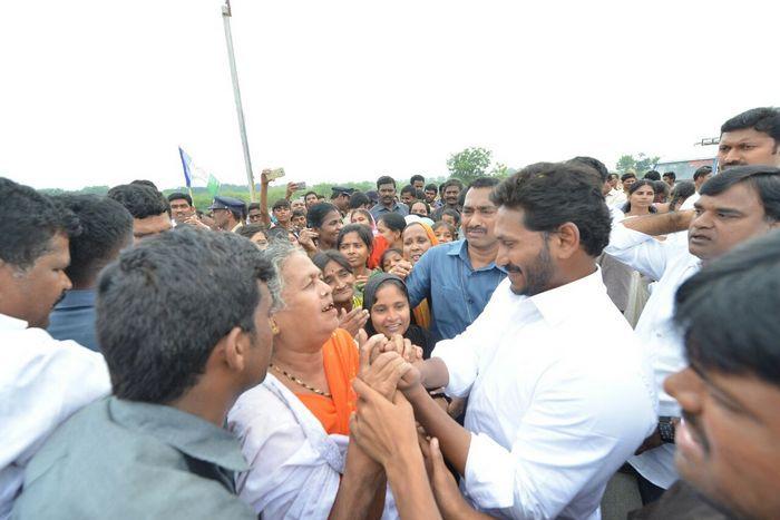 YS Jagan Praja Sankalpa Yatra Photos