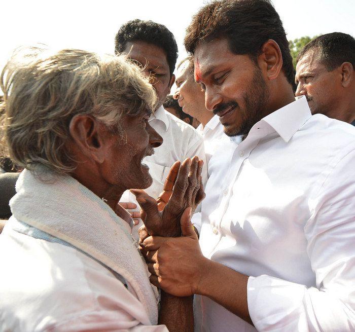 YS Jagan Praja Sankalpa Yatra Photos