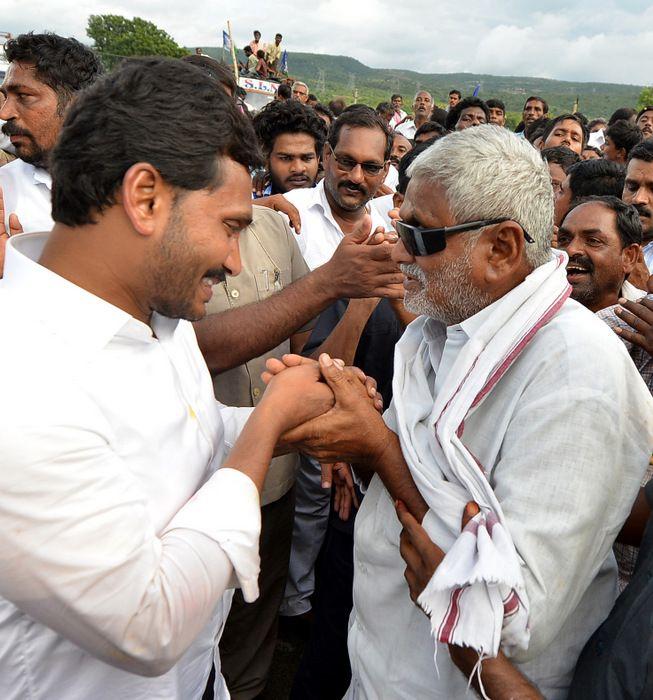 YS Jagan Praja Sankalpa Yatra Photos